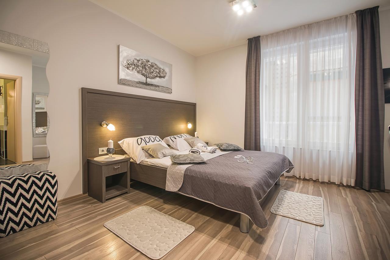 Holiday Center Ivona Zadar Dış mekan fotoğraf