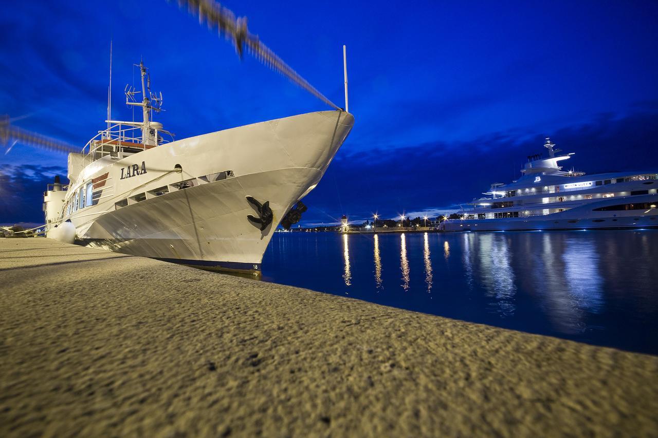 Holiday Center Ivona Zadar Dış mekan fotoğraf
